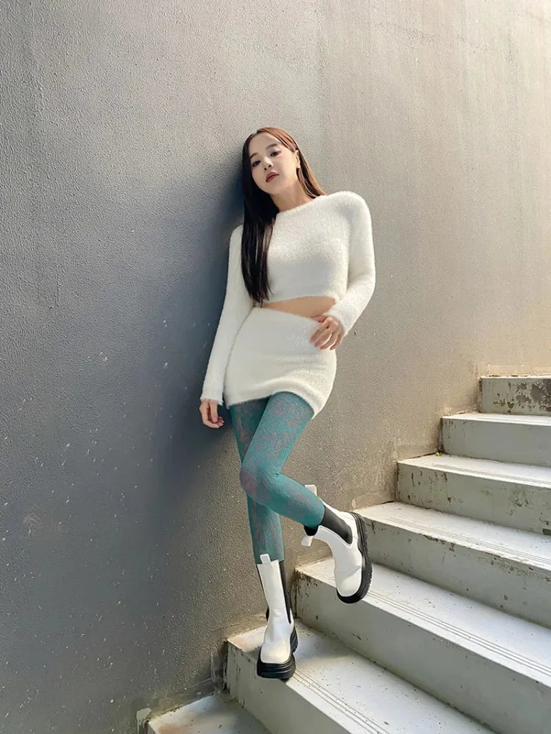 Collant "Black Flower Lolita" – Résille Florale & Dentelle Rétro